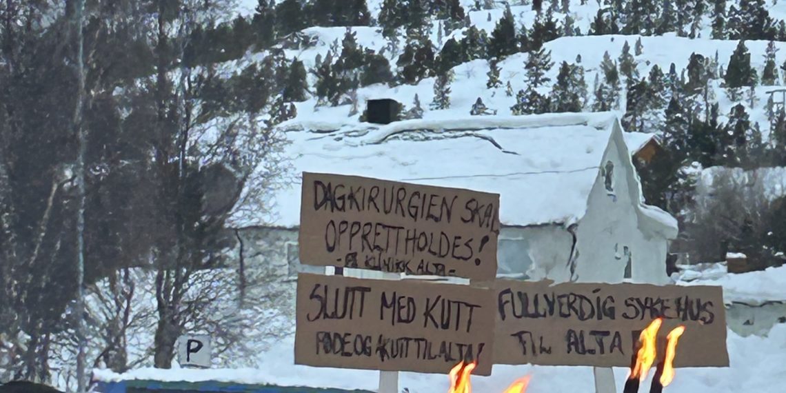 Protest for sykehus i Alta