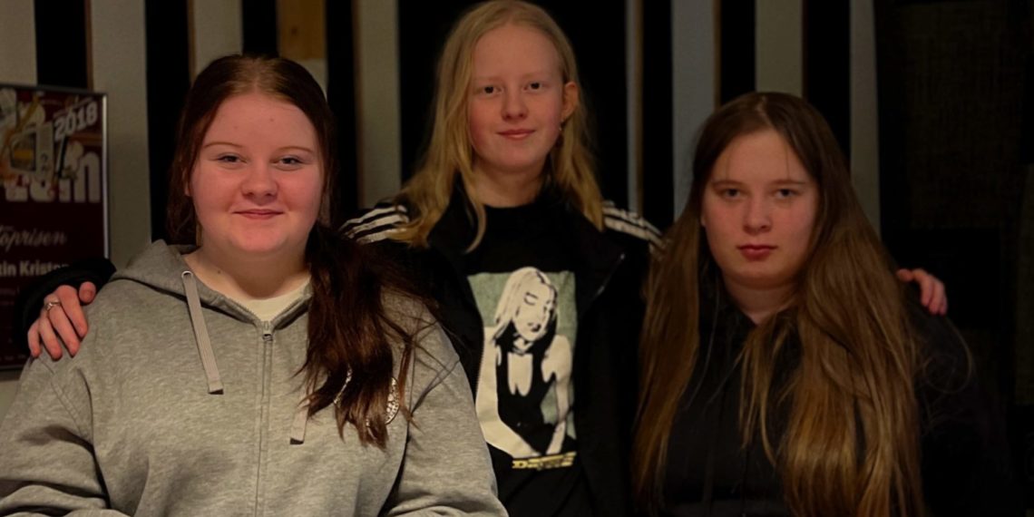 Lager juleverksted for de andre elevene